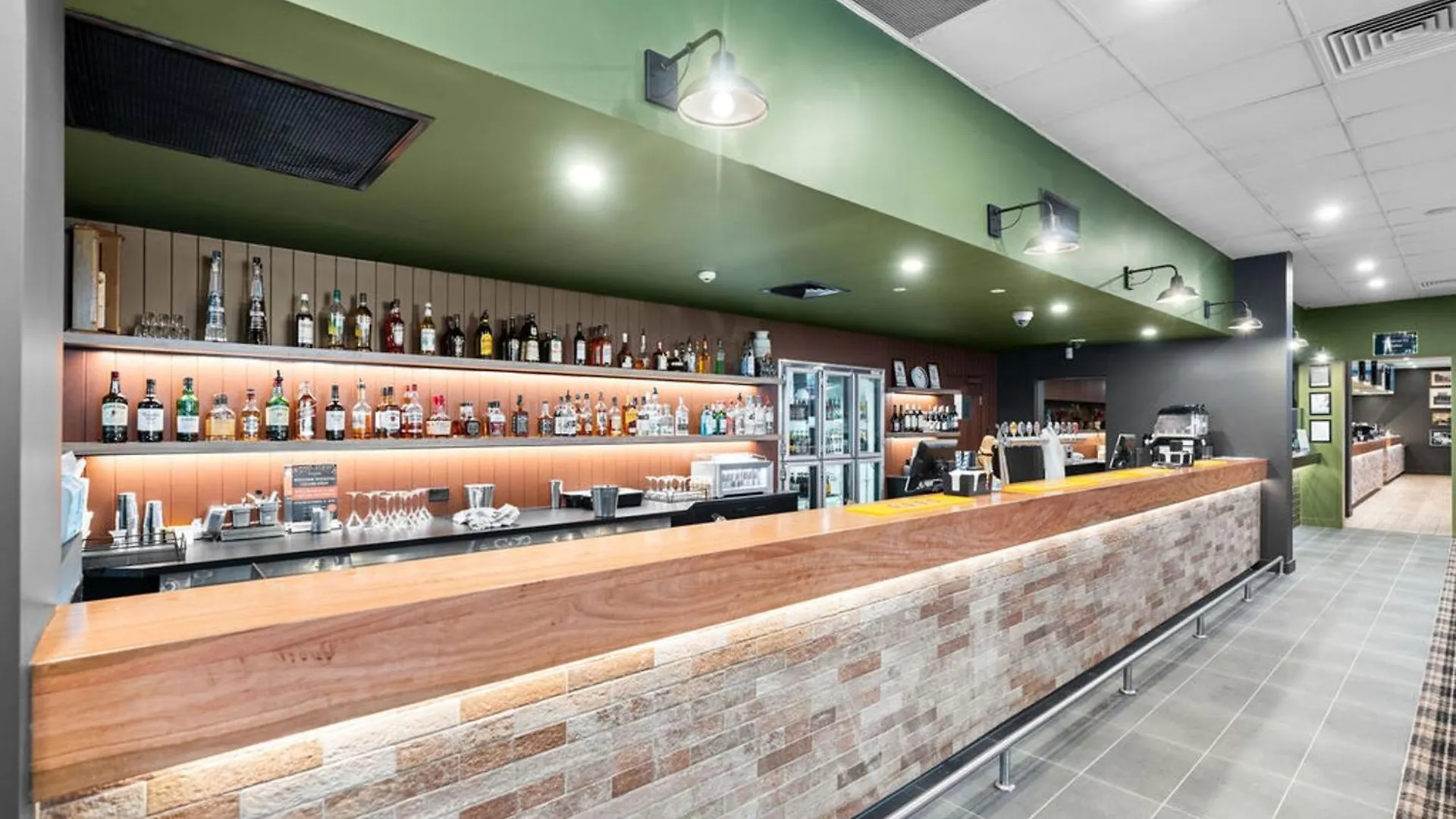 Morayfield Tavern