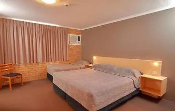 מלון Morayfield Tavern