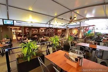 מלון Morayfield Tavern